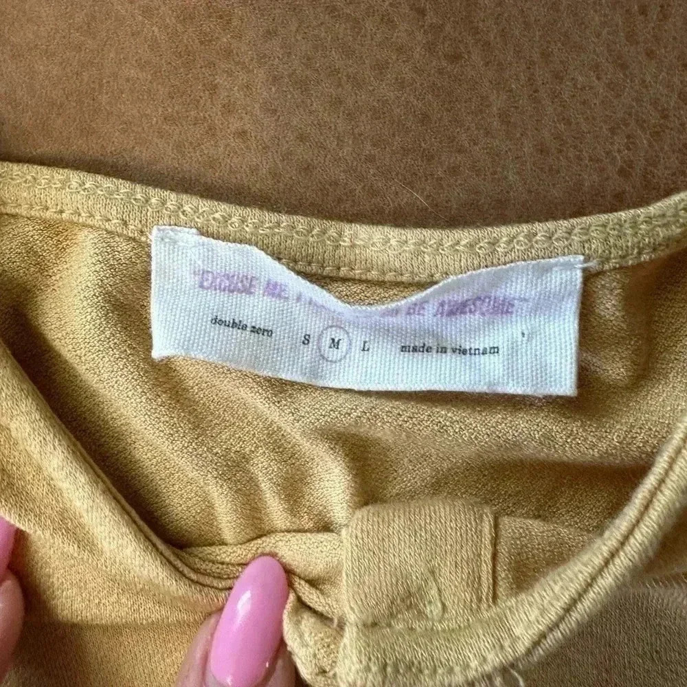 Excuse Me I Have To Go Be Awesome DOUBLE ZERO Women’s Yellow Tank Sz M - Picture 4 of 8